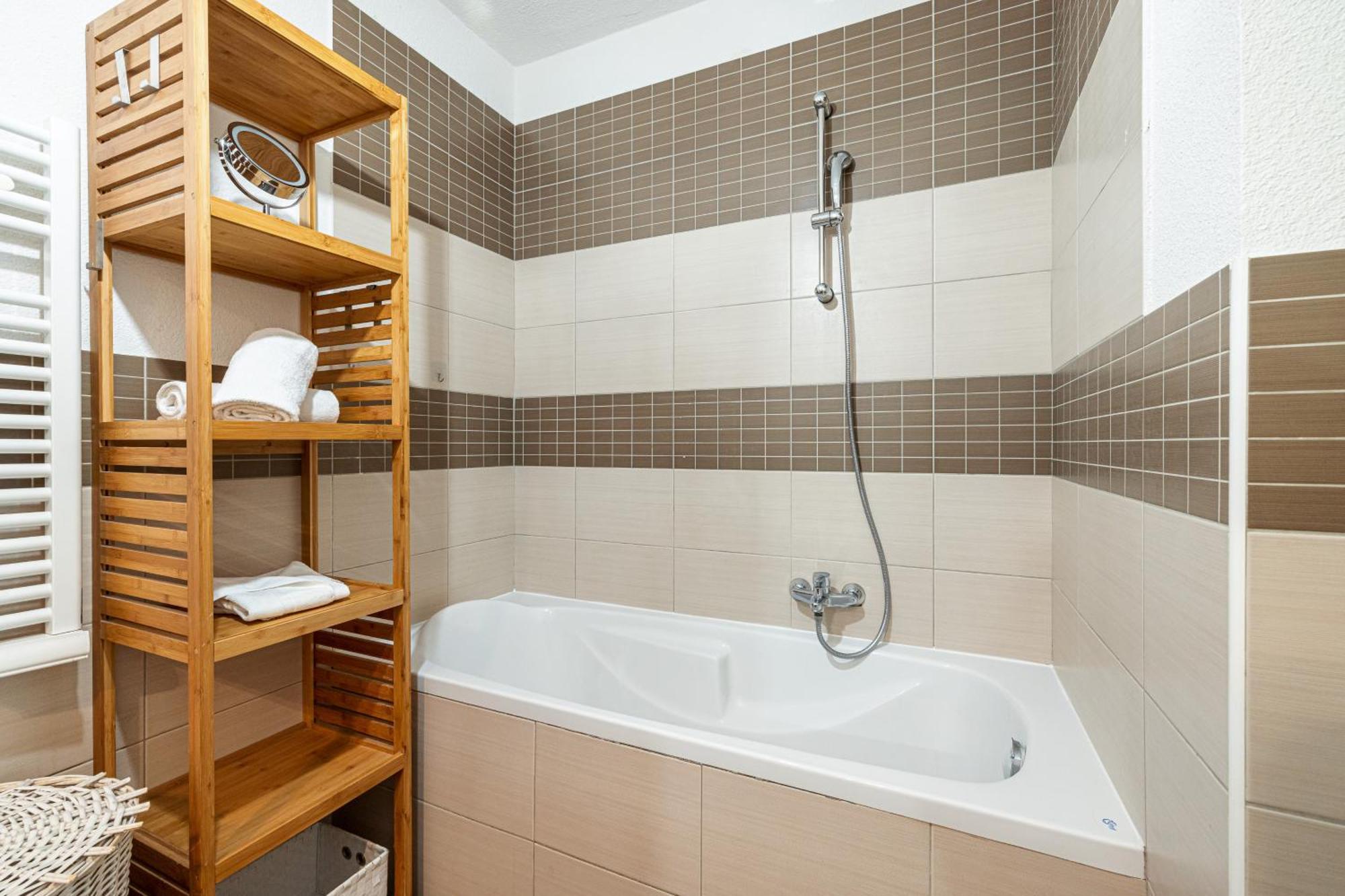 Intercontinental Superbe Appartement Avec Piscine Menton Eksteriør billede