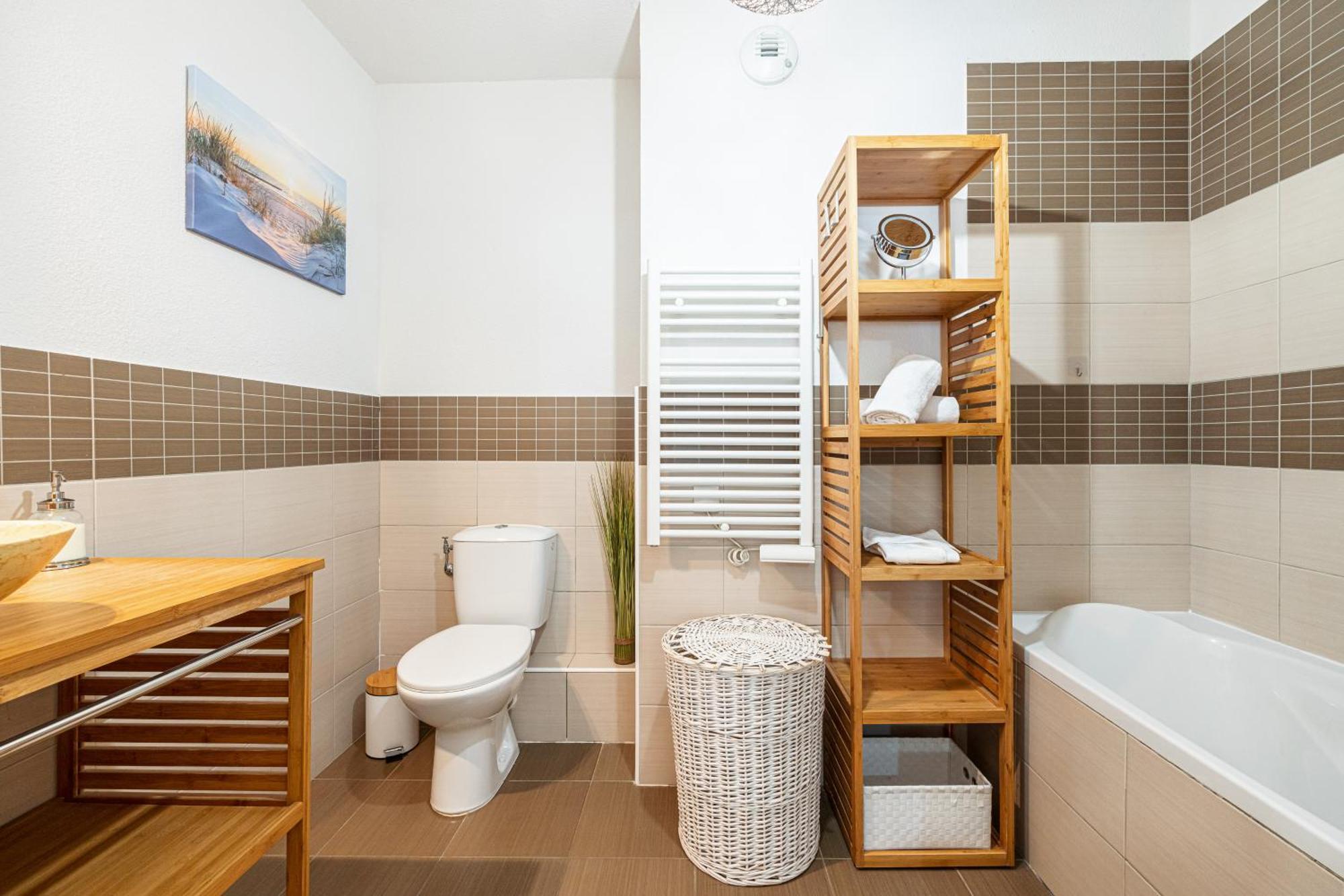 Intercontinental Superbe Appartement Avec Piscine Menton Eksteriør billede