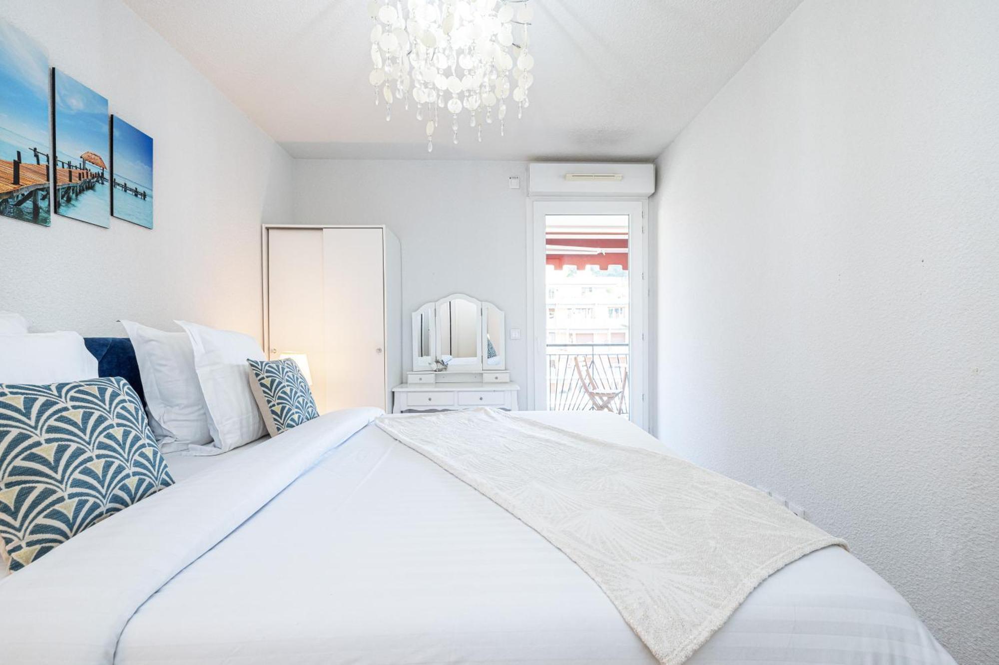 Intercontinental Superbe Appartement Avec Piscine Menton Eksteriør billede