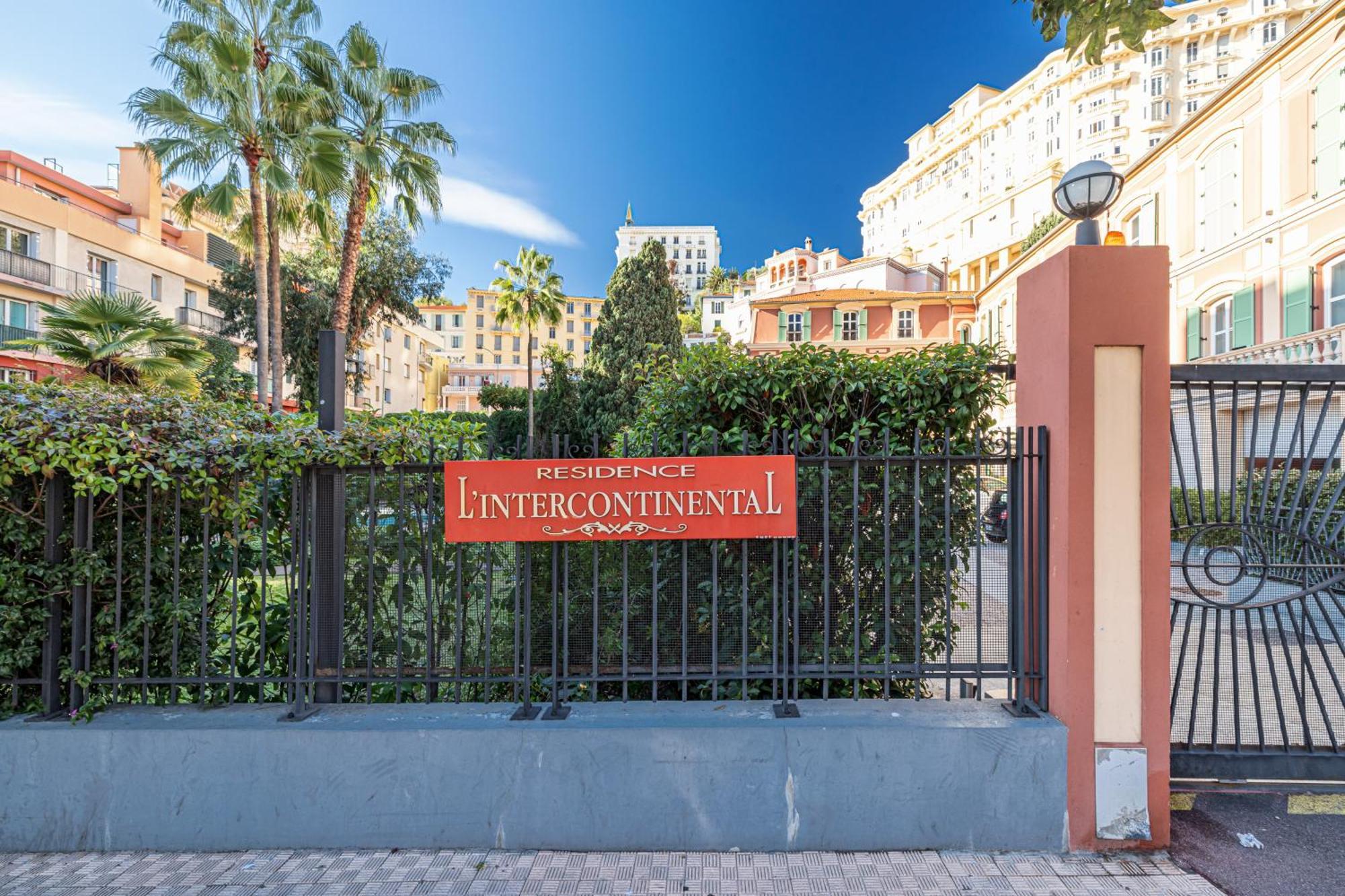 Intercontinental Superbe Appartement Avec Piscine Menton Eksteriør billede