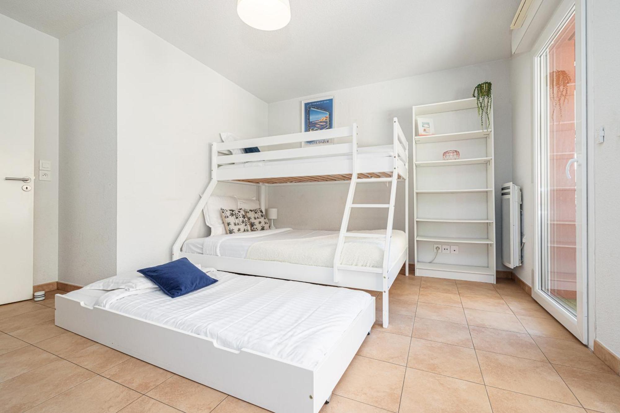 Intercontinental Superbe Appartement Avec Piscine Menton Eksteriør billede