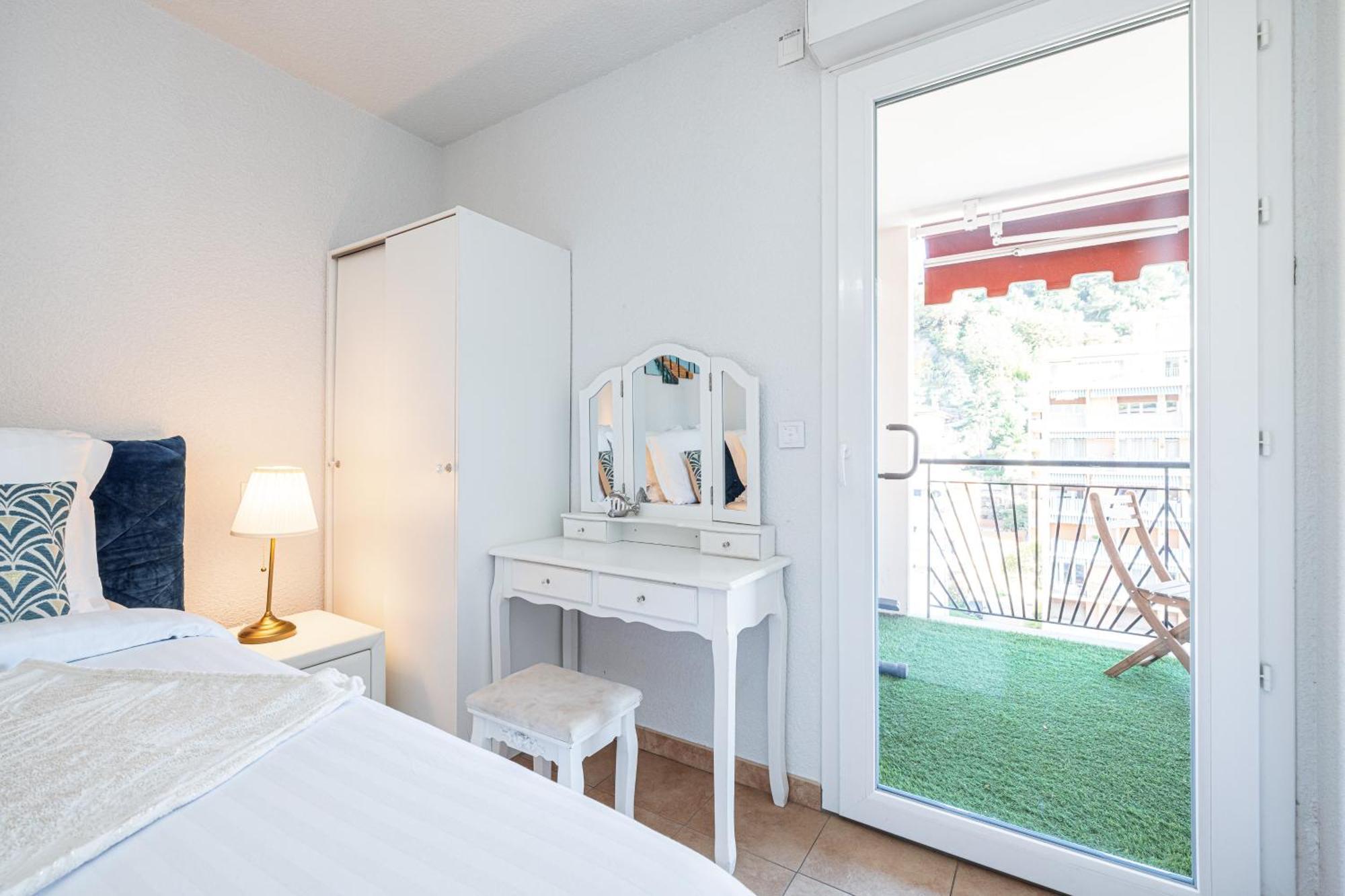 Intercontinental Superbe Appartement Avec Piscine Menton Eksteriør billede